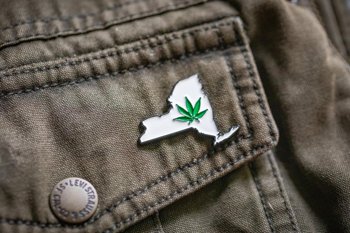 New York State Pot Leaf Lapel Pin 1.25" Inch