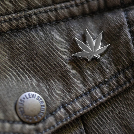 Silver Die Struck Pot Leaf Lapel Pin 0.75" Inch